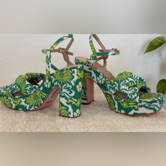 Antonio Melani Bold platform sandals green and yellow pattern - Picture 9 of 11
